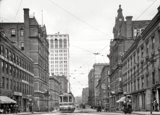 Detroit Financial District – 1910