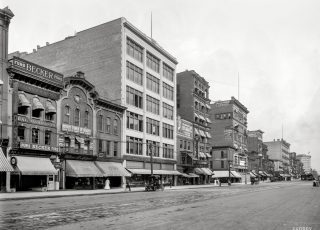 Woodward Avenue Shopping District, Detroit, 1912
